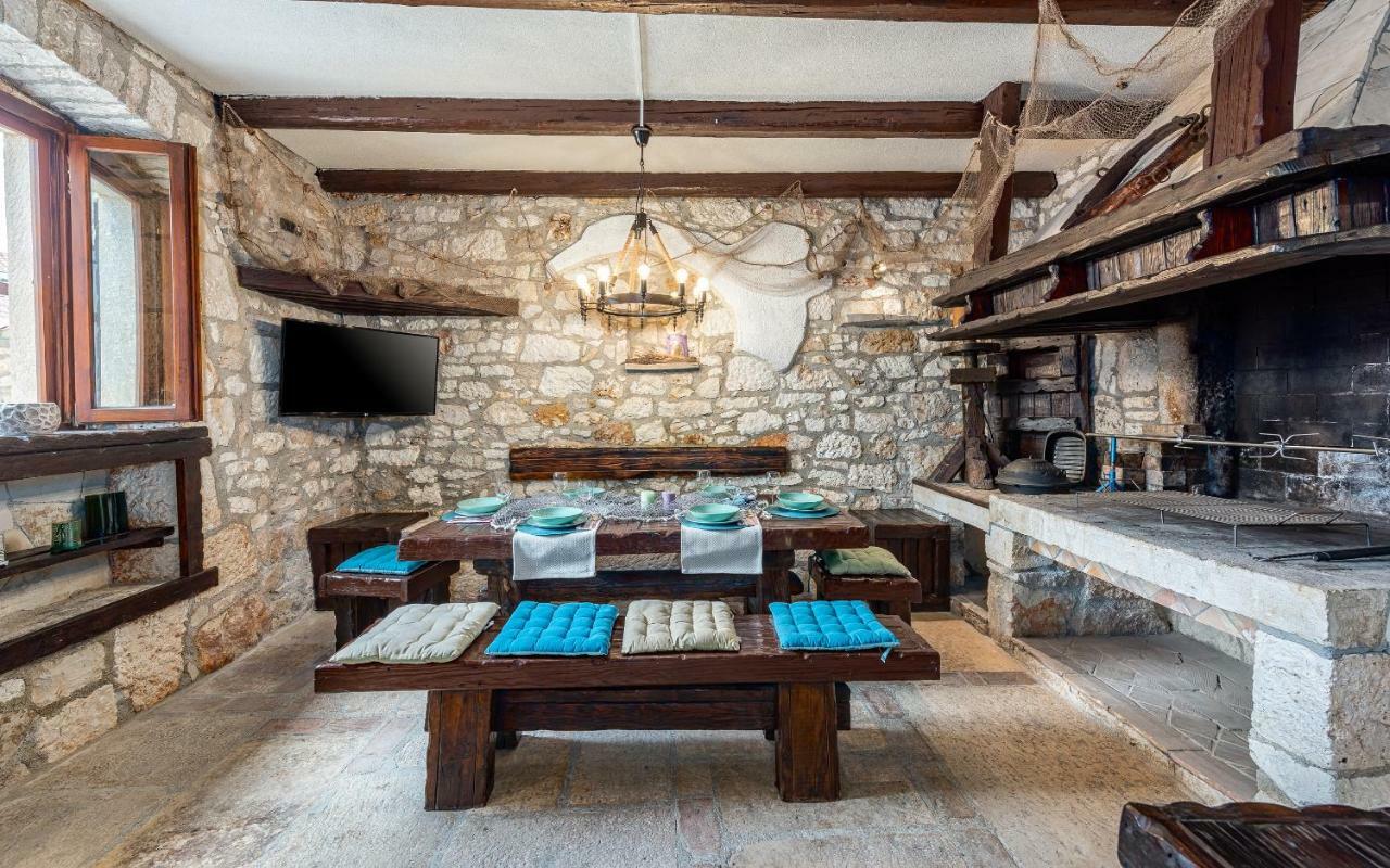 Casa Di Roccia Villa Marcana Exterior photo